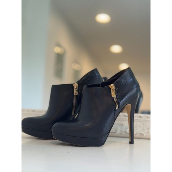 MICHAEL Michael Kors York Black Leather Stiletto Heel Ankle Booties Size 7M - Picture 3 of 7